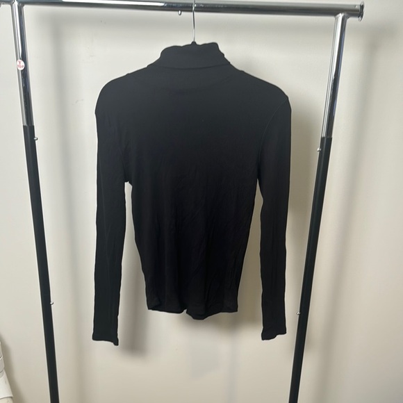 Magaschoni Sweaters - Women's Black Ribbed Soft Magaschoni Long Sleeve Turtleneck Size Med Lightweigt